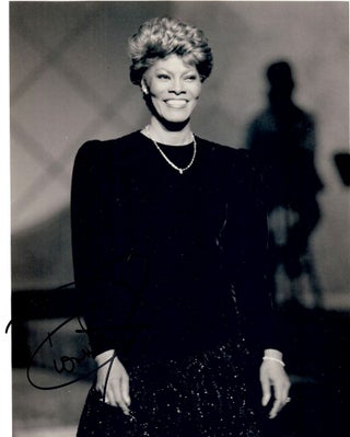 Item #31956 Signed Photograph. Dionne WARWICK